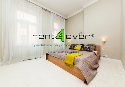 Pronájem bytu, Metro B Národní třída, 5+kk, 150 m2, cihla, sklep, nezařízený, Rent4Ever.cz