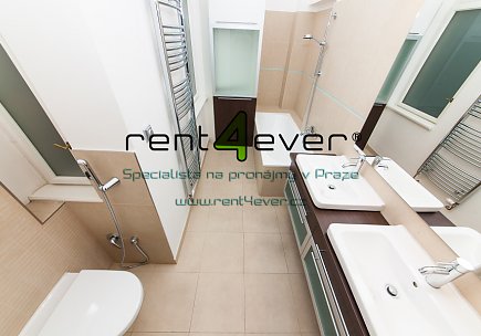 Pronájem bytu, Metro B Národní třída, 5+kk, 150 m2, cihla, sklep, nezařízený, Rent4Ever.cz