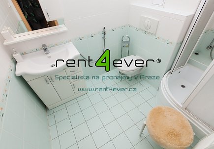 Pronájem bytu, Letňany, ul. Kuželova, 2+kk, 47 m2, balkon, sklep, výtah, zařízený nábytkem, Rent4Ever.cz