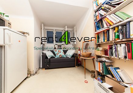 Pronájem bytu, Metro A Strašnická, podkrovní 1+1, 39 m2, cihla, nezařízený, Rent4Ever.cz