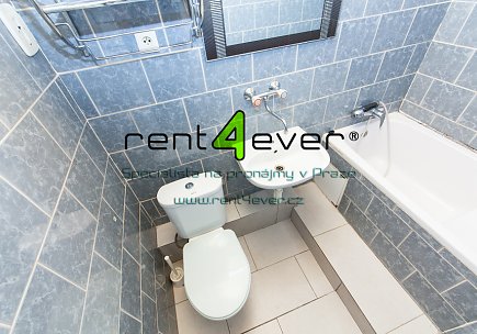 Pronájem bytu, Smíchov, Plzeňská, byt 1+1, 36 m2, cihla, po rekonstrukci, pavlač, nezařízený, Rent4Ever.cz