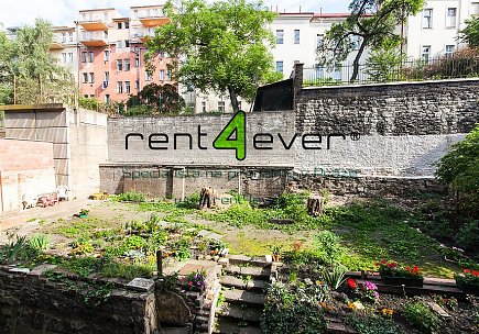 Pronájem bytu, Smíchov, Plzeňská, byt 1+1, 36 m2, cihla, po rekonstrukci, pavlač, nezařízený, Rent4Ever.cz
