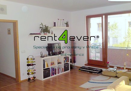 Pronájem bytu, Zbraslav, Neumannova, 2+kk, 53 m2, cihla, balkon, sklep, garáž, částečně zařízený, Rent4Ever.cz