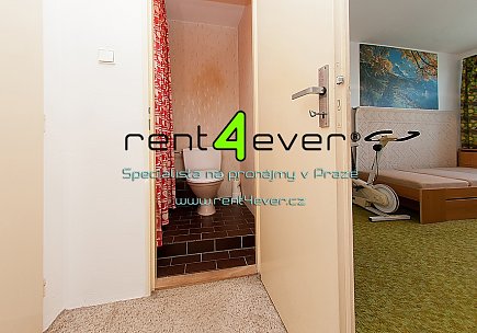 Pronájem bytu, Metro A Skalka, Rembrandtova, 3+1, 75 m2, výtah, zařízený nábytkem, Rent4Ever.cz