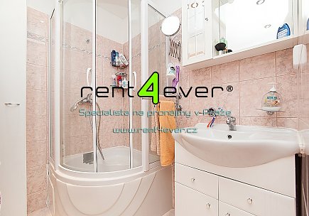 Pronájem bytu, Řepy, Nevanova, 1+kk, 38 m2, sklep, výtah, bezbariérový, pračka, lednice, zařízený, Rent4Ever.cz