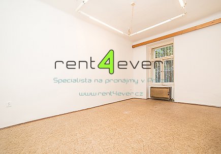 Pronájem bytu, Vinohrady, Bělehradská, 2+kk, 42 m2, cihla, vestavěné patro, částečně zařízený, Rent4Ever.cz