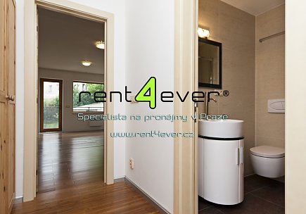 Pronájem bytu, Metro A Veleslavín, Adamova, 1+kk, 33 m2, novostavba, balkon 7 m2, výtah, nezařízený, Rent4Ever.cz