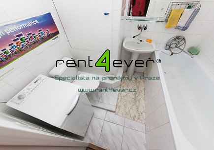 Pronájem bytu, Hloubětín, Kukelská, 1+kk, 35 m2, sklep, lodžie 10 m2, částečně zařízený nábytkem, Rent4Ever.cz