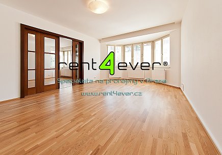 Pronájem bytu, Libeň, Valčíkova, byt 3+1, 97 m2, ve vile, cihla, zahrada, nezařízený nábytkem, Rent4Ever.cz