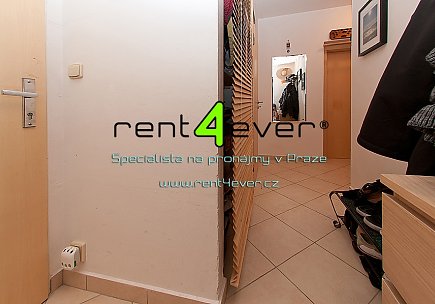 Pronájem bytu, Rudná, Hořelické náměstí, 2+kk, 43 m2, cihla, komora, zahrada, zařízený, Rent4Ever.cz