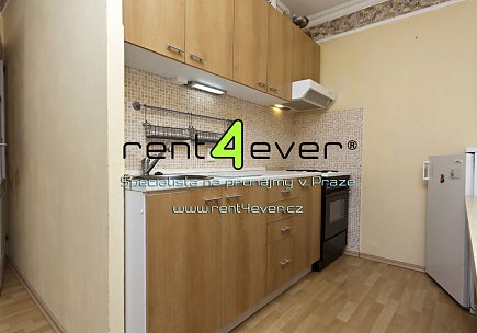 Pronájem bytu, Chodov, Hrdličkova, 2+kk, 46 m2, po rekonstrukci, sklep, výtah, nezařízený nábytkem, Rent4Ever.cz