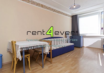 Pronájem bytu, Chodov, Hrdličkova, 2+kk, 46 m2, po rekonstrukci, sklep, výtah, nezařízený nábytkem, Rent4Ever.cz