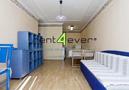 Pronájem bytu, Chodov, Hrdličkova, 2+kk, 46 m2, po rekonstrukci, sklep, výtah, nezařízený nábytkem, Rent4Ever.cz