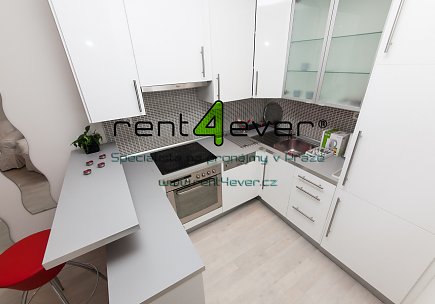 Pronájem bytu, Libeň, Nad Okrouhlíkem, novostavba, 2+kk, 48 m2, cihla, zahrada, nezařízený, Rent4Ever.cz