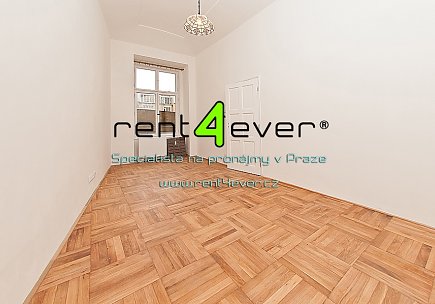 Pronájem bytu, Metro A, C Muzeum, Mezibranská, byt 2+kk, 40 m2, cihla, vybavený nábytkem, Rent4Ever.cz