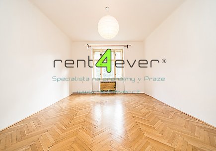 Pronájem bytu, Vinohrady, Moravská, byt 2+kk, 57 m2, cihla, sklep, zahrada, výtah, vybavený, Rent4Ever.cz