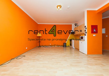 Pronájem bytu, Kobylisy, U třešňovky, 2+kk, 65 m2, novostavba, balkon, garáž, částečně zařízený, Rent4Ever.cz