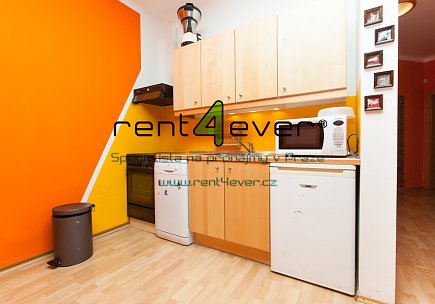 Pronájem bytu, Kobylisy, U třešňovky, 2+kk, 65 m2, novostavba, balkon, garáž, částečně zařízený, Rent4Ever.cz