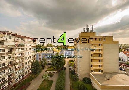 Pronájem bytu, Letňany, Ostravská, byt 2+kk, 45 m2, sklep, výtah, nezařízený nábytkem, Rent4Ever.cz