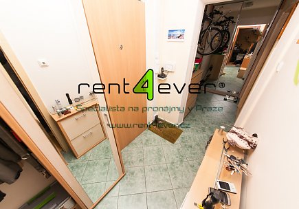 Pronájem bytu, Horní Počernice, Běluňská, 2+kk, 52 m2, lodžie 6 m2, sklep 3 m2, výtah, zařízený, Rent4Ever.cz