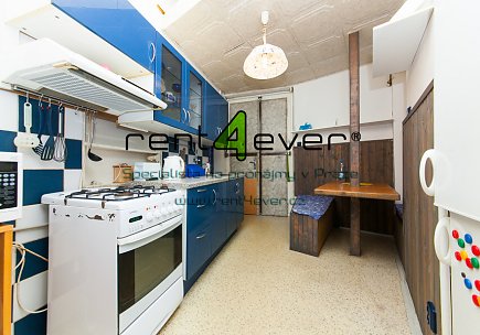 Pronájem bytu, Vinohrady, Rybalkova, byt 2+1, 56 m2, cihla, zařízený nábytkem, Rent4Ever.cz