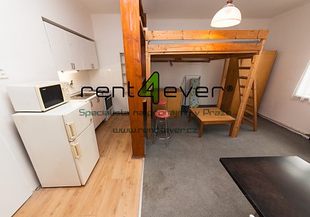 Pronájem bytu, Libeň, Vosmíkových, garsoniéra, 33 m2, cihla, spíž, sklep, garáž, zařízená, Rent4Ever.cz