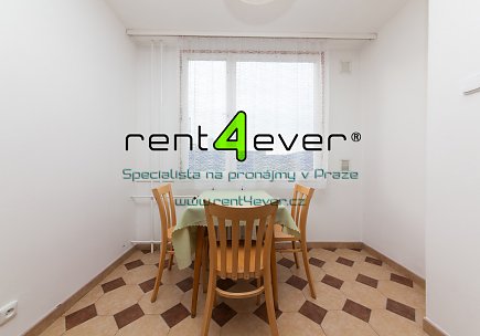 Pronájem bytu, Háje, Emilie Hyblerové, 2+1, 56 m2, lodžie, sklep 4 m2, částečně zařízený, Rent4Ever.cz