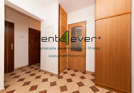 Pronájem bytu, Háje, Emilie Hyblerové, 2+1, 56 m2, lodžie, sklep 4 m2, částečně zařízený, Rent4Ever.cz