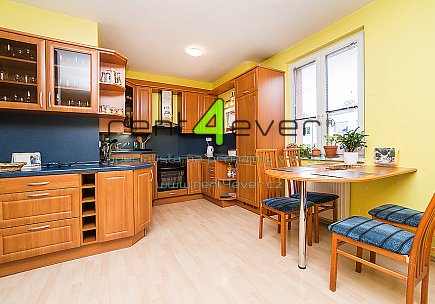 Pronájem bytu, Liboc, Pod cihelnou, 2+kk, 65 m2, novostavba, balkon, sklep, garáž. stání, vybavený, Rent4Ever.cz