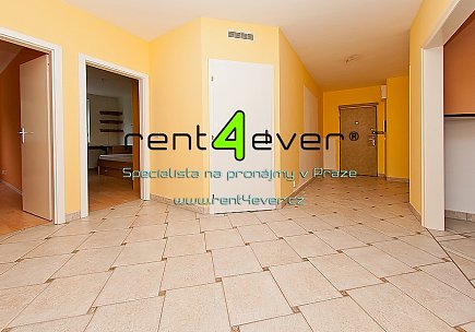 Pronájem bytu, Žižkov, V kapslovně, 4+kk, 122 m2, novostavba, 2x terasa, výtah, částečně zařízený, Rent4Ever.cz