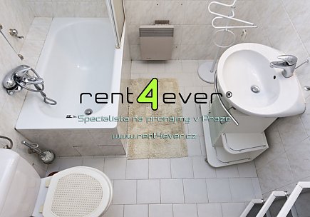 Pronájem bytu, Vinohrady, Hradecká, byt 1+kk , 27 m2, cihla, terasa, výtah, vybavený, Rent4Ever.cz