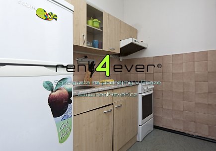 Pronájem bytu, Libeň, Bedřichovská, 2+1, 43 m2, komora, výtah, zařízený, Rent4Ever.cz