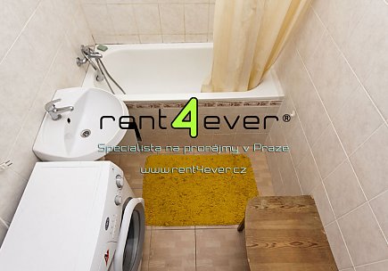 Pronájem bytu, Libeň, Bedřichovská, 2+1, 43 m2, komora, výtah, zařízený, Rent4Ever.cz