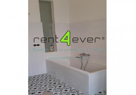 Pronájem bytu, Nové Město, Olivova, 3+1, 86 m2, cihla, po kompletní rekonstrukci, výtah, nevybavený , Rent4Ever.cz