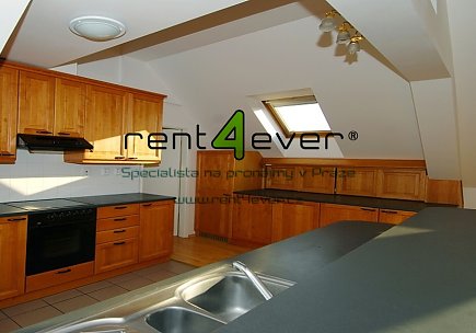 Pronájem bytu, Nusle, Svatoslavova, mezonetový 6+kk, 354 m2, cihla, balkon, 2x terasa, nezařízený, Rent4Ever.cz