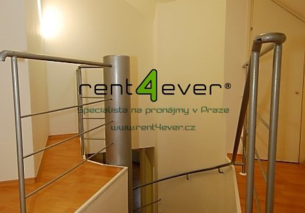 Pronájem bytu, Nusle, Svatoslavova, mezonetový 6+kk, 354 m2, cihla, balkon, 2x terasa, nezařízený, Rent4Ever.cz