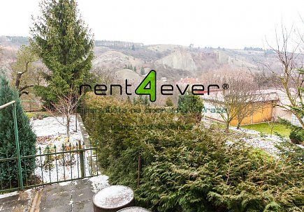 Pronájem bytu, Hlubočepy, Chotečská, 1+1 v RD, 45 m2, po rekonstrukci, částečně zařízený , Rent4Ever.cz