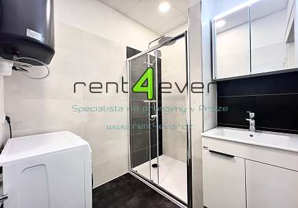 Pronájem bytu, Vršovice, Moskevská, byt 3+kk, 75.3 m2, po celkové rekonstrukci, nezařízený, Rent4Ever.cz