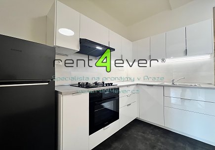 Pronájem bytu, Vršovice, Moskevská, byt 3+kk, 75.3 m2, po celkové rekonstrukci, nezařízený, Rent4Ever.cz