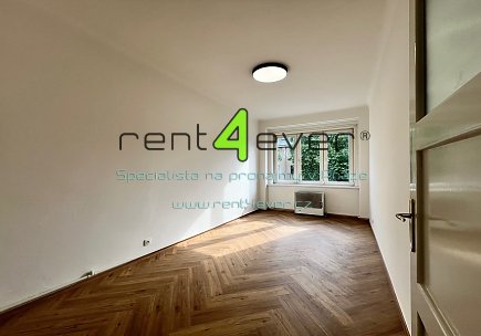Pronájem bytu, Vršovice, Moskevská, byt 3+kk, 75.3 m2, po celkové rekonstrukci, nezařízený, Rent4Ever.cz