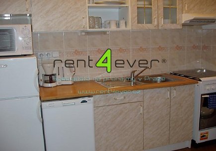 Pronájem bytu, Metro B Vysočanská, byt 2+kk, 56 m2, cihla, komora, výtah, vybavený nábytkem, Rent4Ever.cz