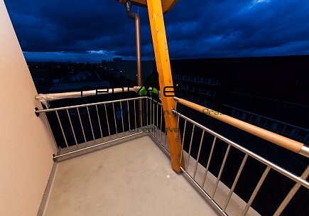Pronájem bytu, Zličín, Na Radosti, atypický 2+kk, 65 m2, novostavba, balkon, sklep, nezařízený, Rent4Ever.cz