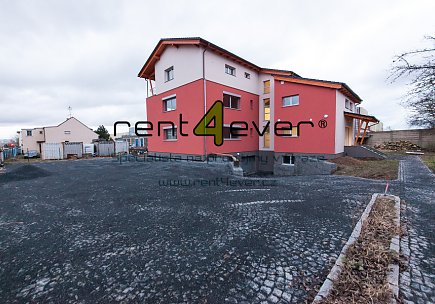 Pronájem bytu, Zličín, Na Radosti, atypický 2+kk, 65 m2, novostavba, balkon, sklep, nezařízený, Rent4Ever.cz