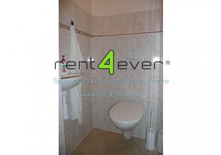 Pronájem bytu, Strašnice, V olšinách, byt 2+kk, 46 m2, cihla, společný balkon, částečně vybavený , Rent4Ever.cz