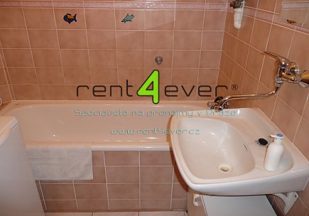 Pronájem bytu, Strašnice, V olšinách, byt 2+kk, 46 m2, cihla, společný balkon, částečně vybavený , Rent4Ever.cz