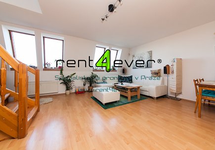 Pronájem bytu, Žižkov, Nad Ohradou, mezonet 2+kk, výtah, bezbariérový, částečně zařízený, Rent4Ever.cz