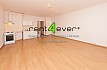 Pronájem bytu, Strašnice, V předpolí, 1+kk, 35 m2, cihla, po rekonstrukci, nezařízený, Rent4Ever.cz