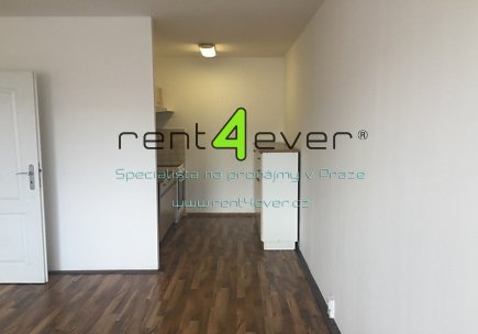 Pronájem bytu, Chodov, Dědinova, 2+kk, 45 m2, sklep, výtah, nezařízený , Rent4Ever.cz