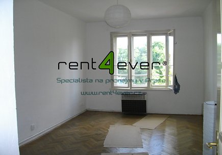 Pronájem bytu, Strašnice, Nad Primaskou, byt 1+1, 43 m2, cihla, komora, nezařízený nábytkem, Rent4Ever.cz