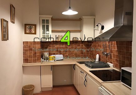 Pronájem bytu, Staré Město, Karlova, byt 2+1, 51 m2, cihla, pavlač, šatna, nevybavený nábytkem, Rent4Ever.cz